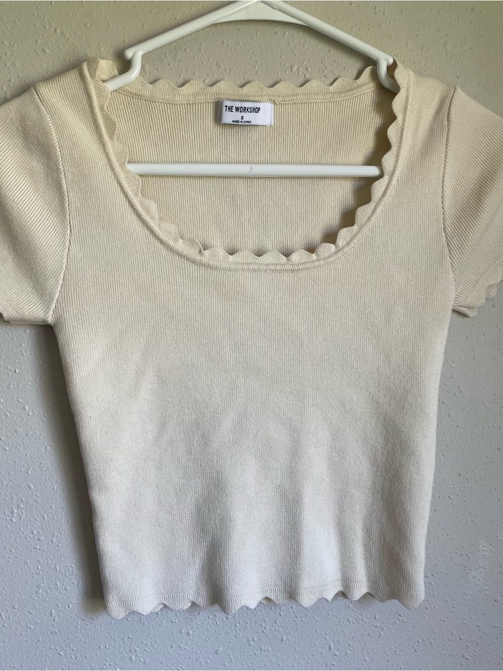 Workshop Cream Scallop-Edge Rib Knit Top